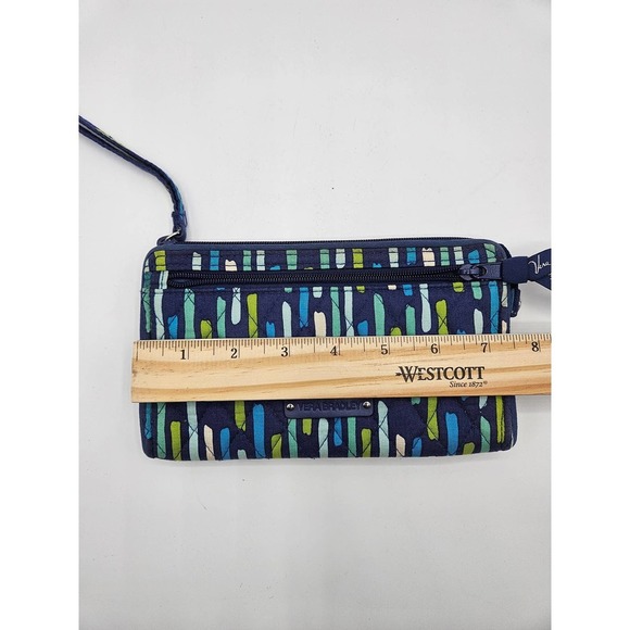 Vera Bradley Katalina Showers Front Zip Wristlet Blue Green White Light Blue - Picture 4 of 7